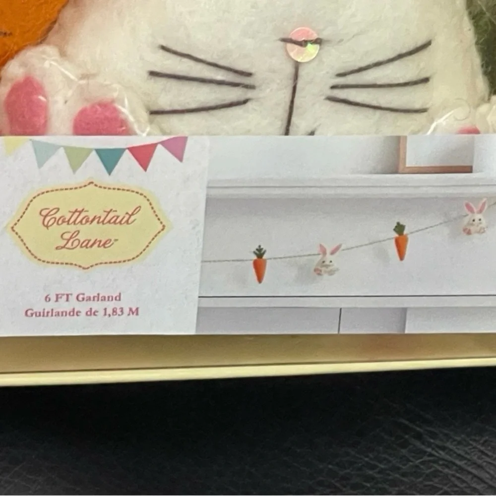 Cottontail Lane Easter Bunny and Carrot Garland - Easter Bunnies Garland